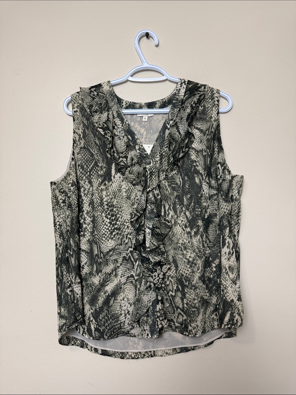 Sleeveless Ruffle Neck Snake Print Top - Black/White